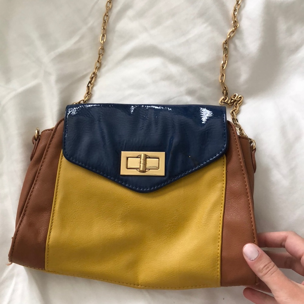 Gianni Bini color block purse